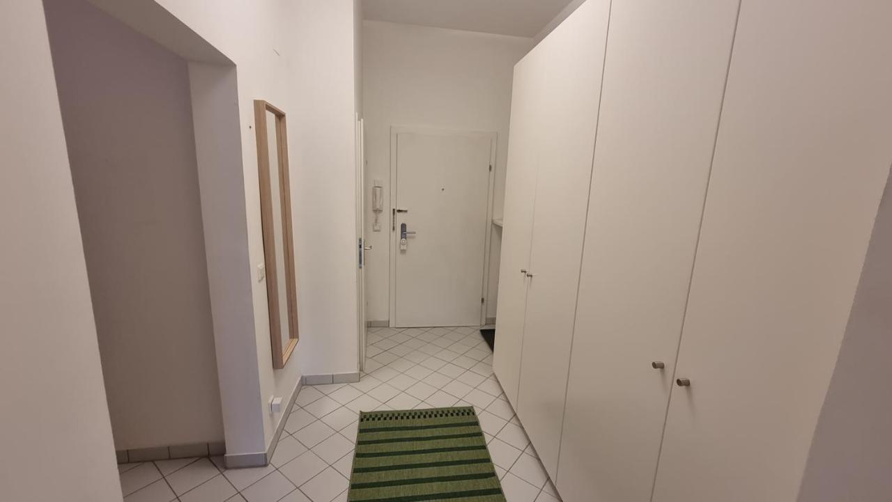 Sunny Apartment Next To Metro 1Br 维也纳 外观 照片