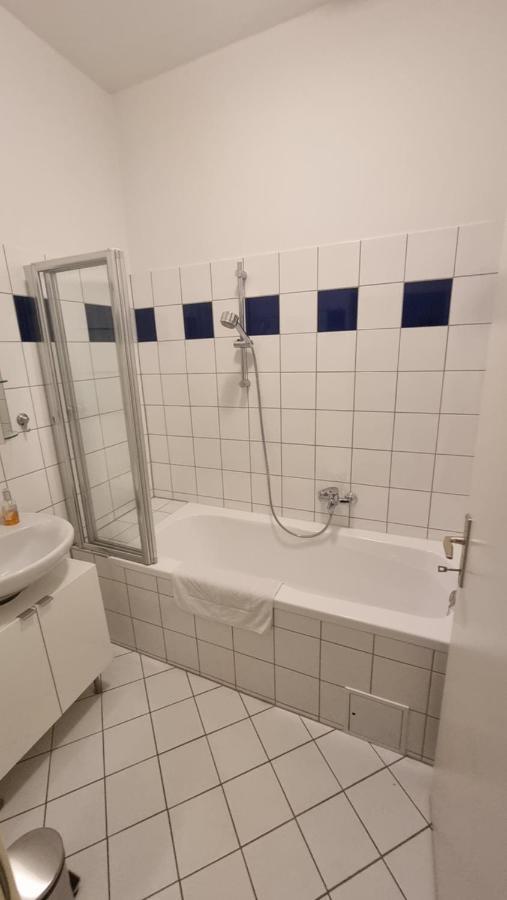 Sunny Apartment Next To Metro 1Br 维也纳 外观 照片