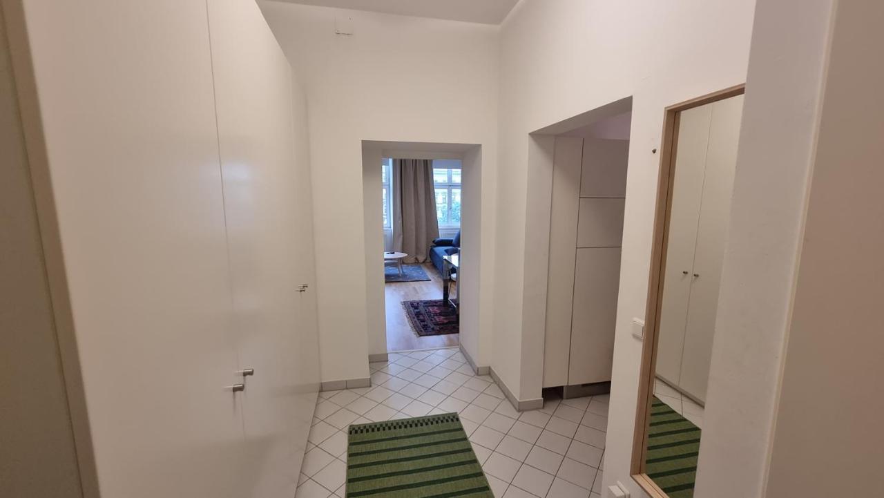 Sunny Apartment Next To Metro 1Br 维也纳 外观 照片